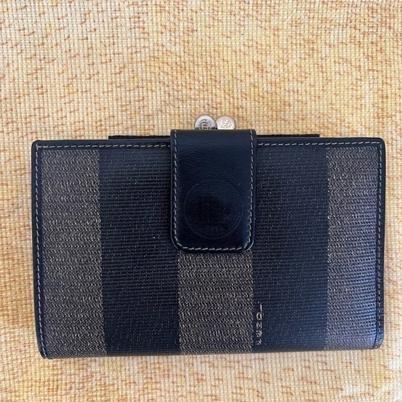 Authentic Vintage FENDI Tobacco Pequin Canvas and Leather Kiss Lock Wallet - Picture 1 of 16